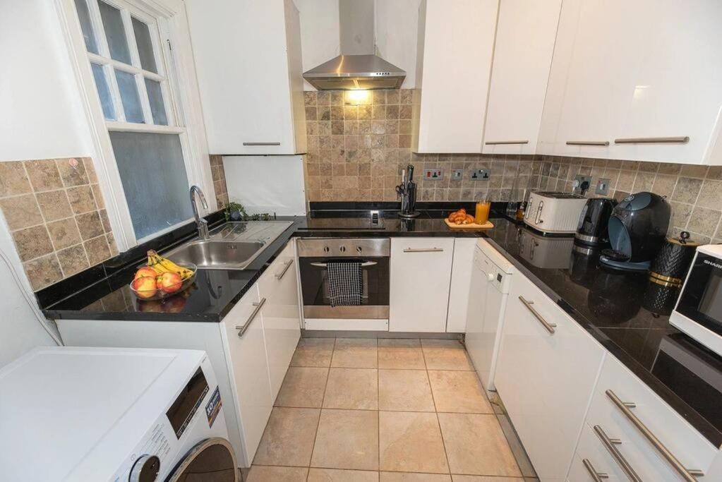 Discover London Central 2 Bedroom In Kensington Exteriör bild