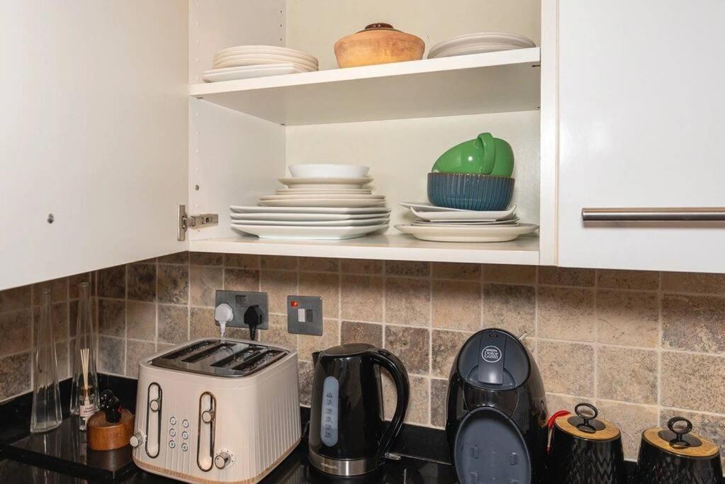 Discover London Central 2 Bedroom In Kensington Exteriör bild